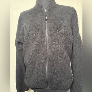 Looking For A‎ Size Medium? Women’s The North Face Fleece Black Zip Up Sweater